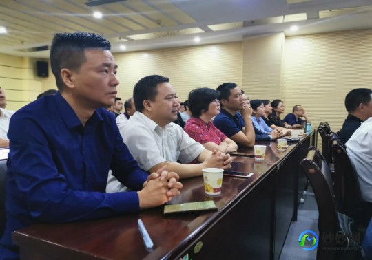 cf国庆活动,CF手游国庆盛典,玩转假期,赢取豪华奖励!